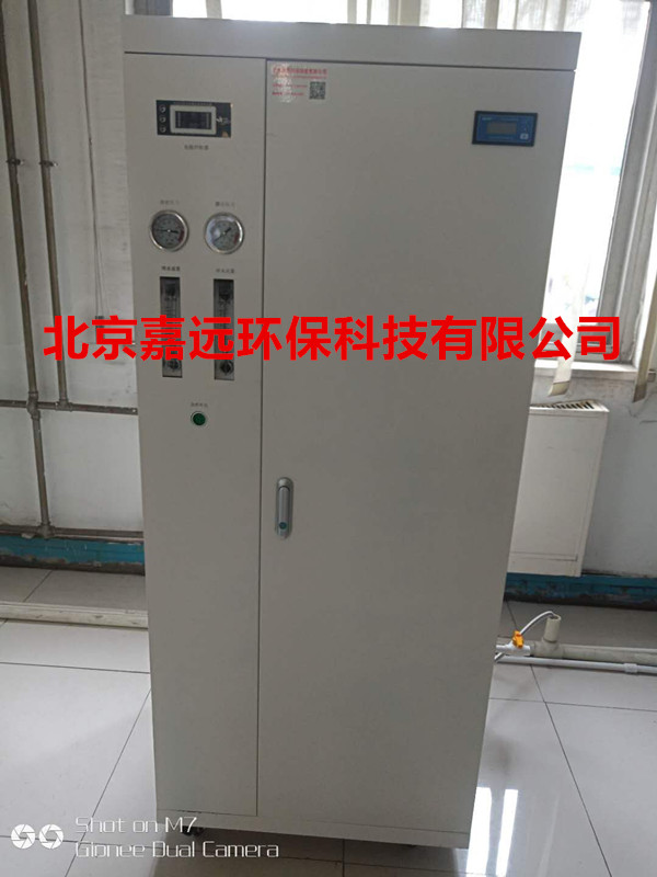 某涂料公司老化實(shí)驗(yàn)室配套JYEB-120型超純水機(jī)